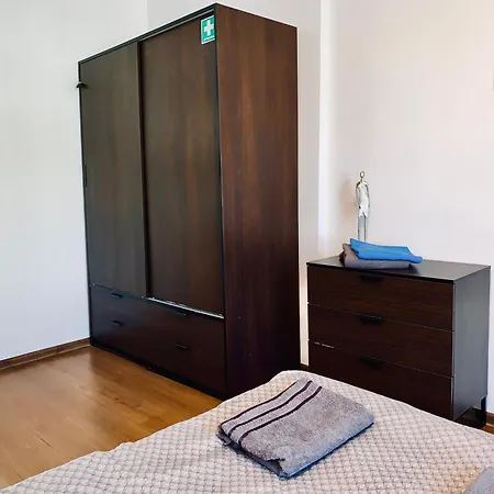 Daire Close To Main Square *